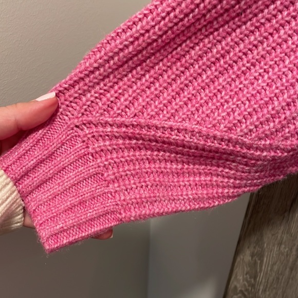 NWT American Eagle Pink Cozy Sweater - Picture 2 of 5